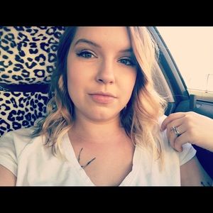 Meet your Posher, Katelyn